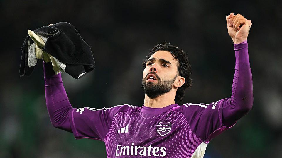 World’s best keeper? Raya helps Arsenal get back on track