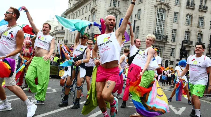 LGBTQ-Community-Celebrates-London-Pride-2025-75qc52bs