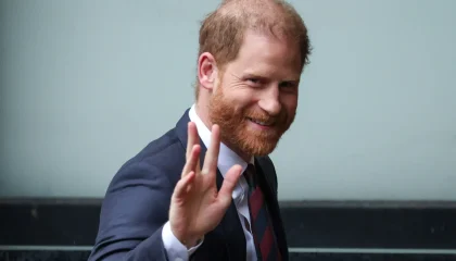 Trial-in-Britains-Prince-Harry-and-others-phone-hacking-lawsuit-against-Daily-Mail-in-London-nl54rpz