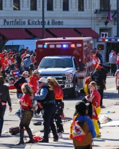 Prosecutor drops murder charge against shooter at Chiefs rally and cites self defense laws