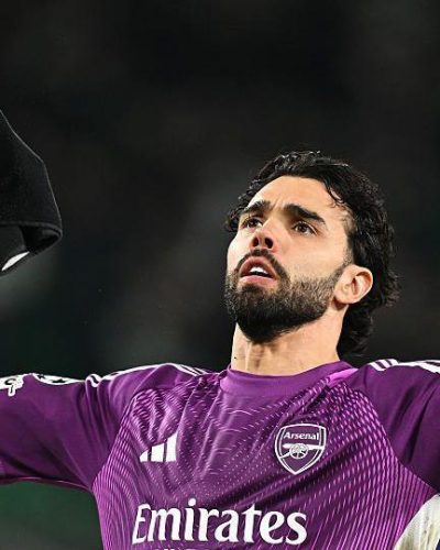 World’s best keeper? Raya helps Arsenal get back on track